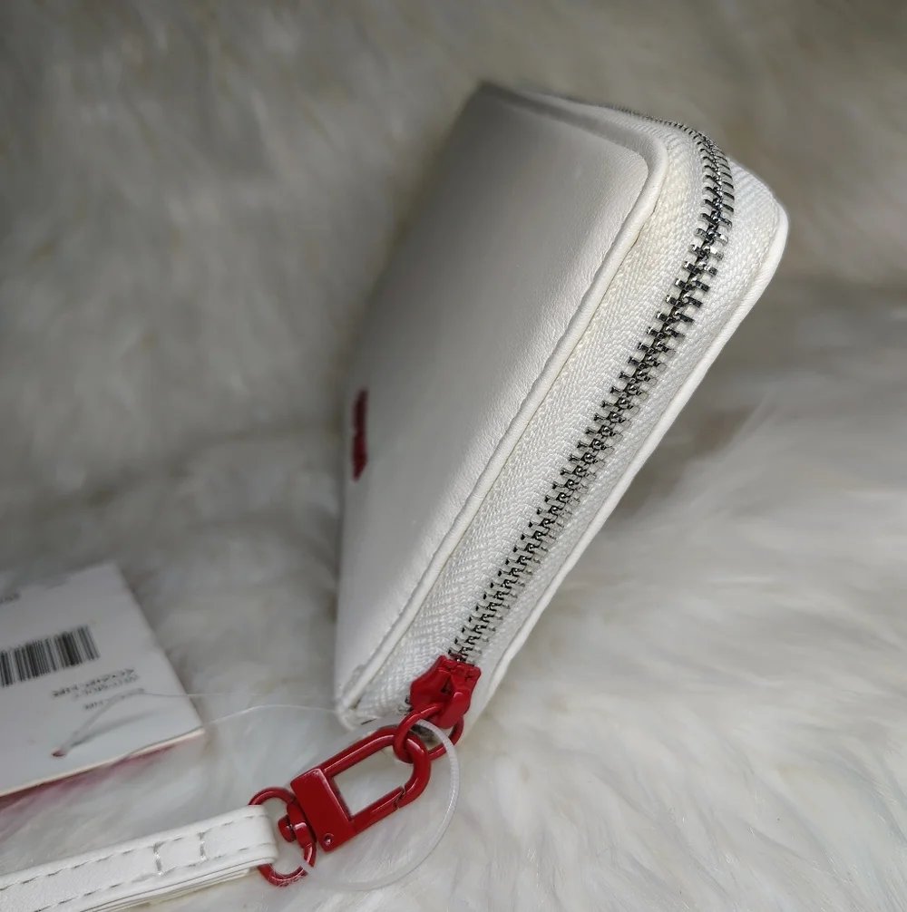 Betsey Johnson Heart Valentine Zip Around Wristlet Wallet - Picture 7 of 15